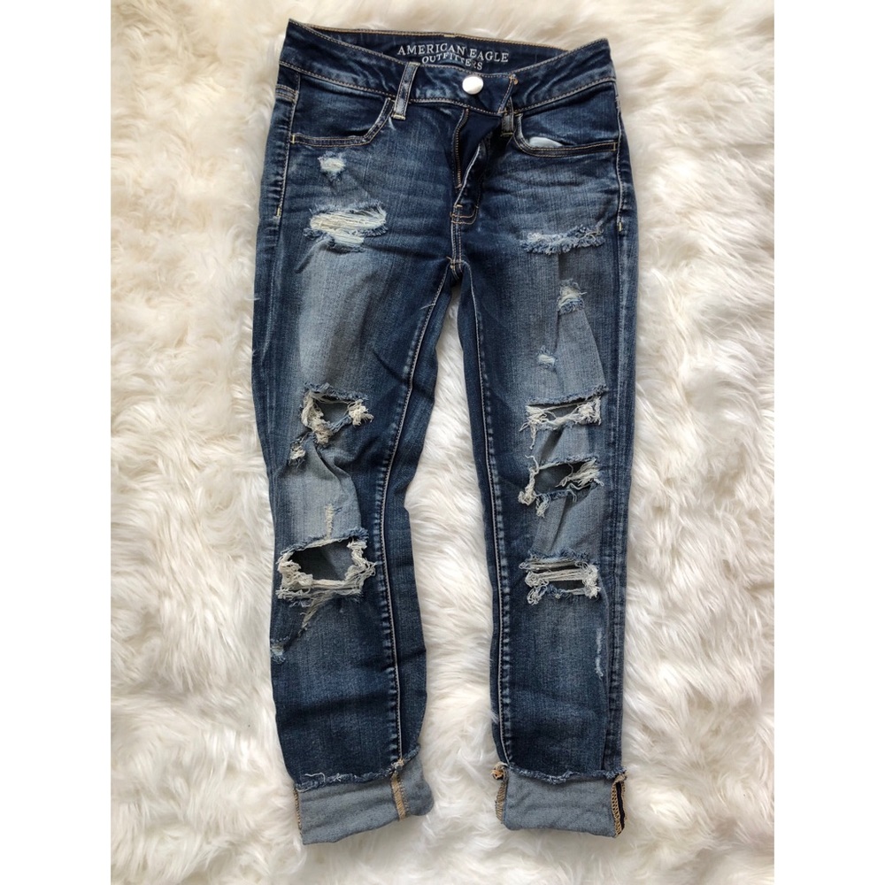 American Eagle distressed cropped jegging